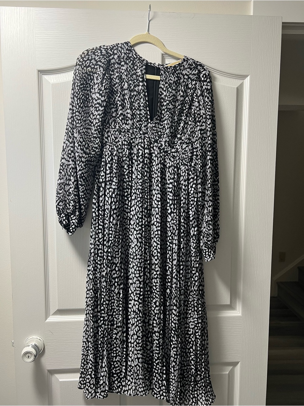 MICHAEL Michael Kors Black and White Printed Midi Dress